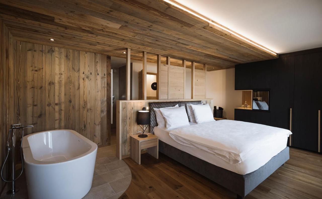 Hotel Andermax San Candido Exterior photo